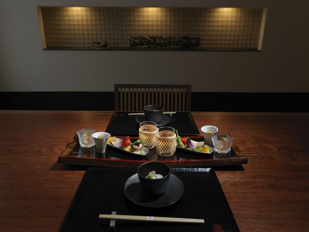 Niseko Konbu Onsen Tsuruga Moku-No-Sho Hotell Exteriör bild